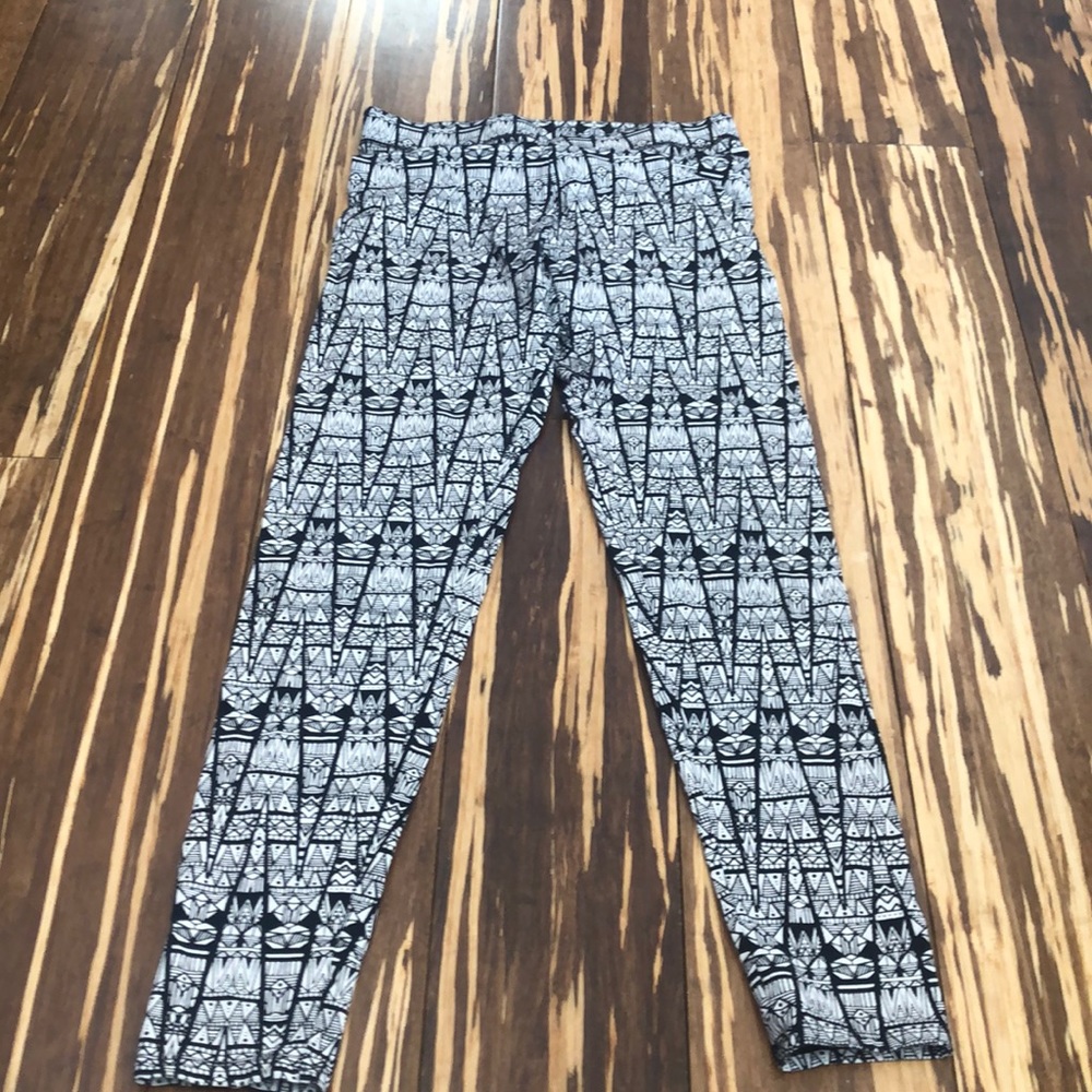 PINK leggings size small patterned